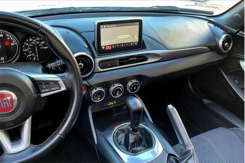 2018 FIAT 124 Spider Base