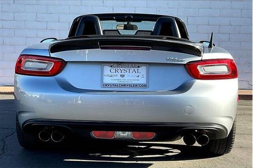 2018 FIAT 124 Spider Base