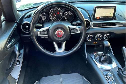 2018 FIAT 124 Spider Base