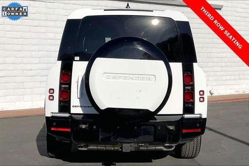 2024 Land Rover Defender 130 P400 X-Dynamic SE