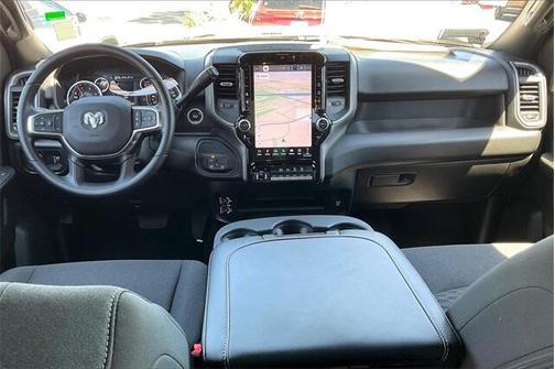 2025 RAM 2500 Tradesman Crew Cab 4x4 6'4' Box