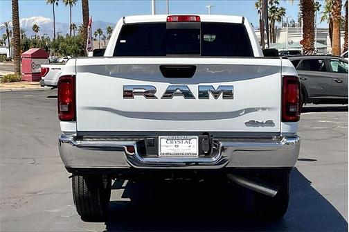 2025 RAM 2500 Tradesman Crew Cab 4x4 6'4' Box