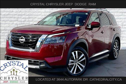 Scarlet 2025 Nissan Pathfinder Platinum FWD