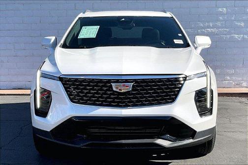 Crystal White Tricoat 2024 Cadillac XT4 Premium Luxury