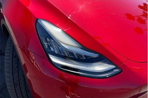 2022 Tesla Model Y Long Range Dual Motor All-Wheel Drive