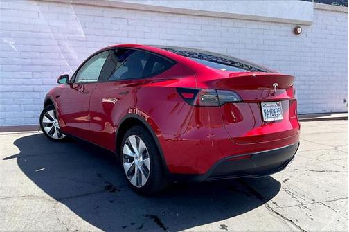 2022 Tesla Model Y Long Range Dual Motor All-Wheel Drive
