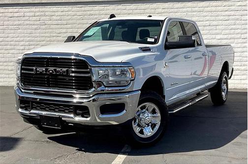 2020 RAM 2500 Big Horn Crew Cab 4X4 8' Box