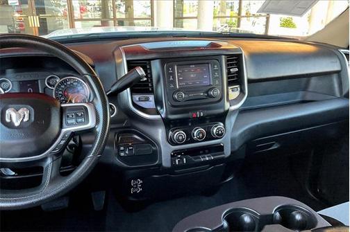 2020 RAM 2500 Big Horn Crew Cab 4X4 8' Box