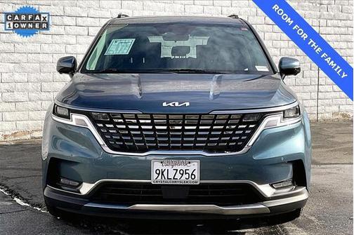 2024 Kia Carnival SX