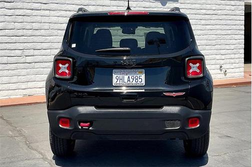 2023 Jeep Renegade Trailhawk
