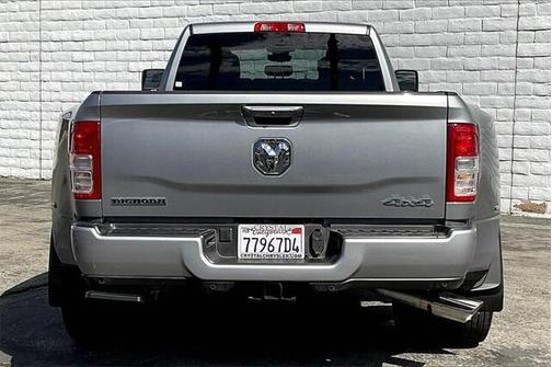 2024 RAM 3500 Big Horn Crew Cab 4x4 8' Box