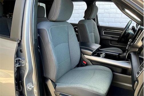 2024 RAM 3500 Big Horn Crew Cab 4x4 8' Box