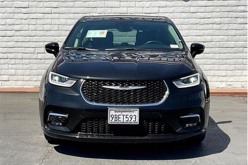 2022 Chrysler Pacifica Hybrid Touring L