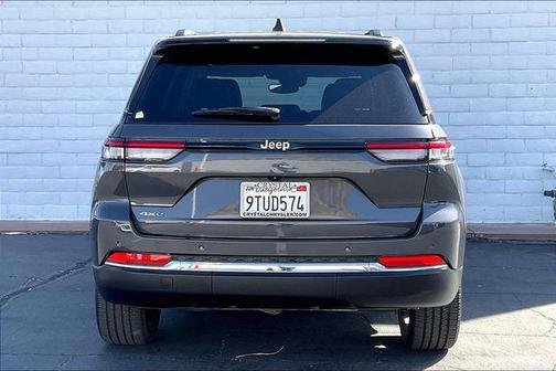 Baltic Gray Metallic Clearcoat 2023 Jeep Grand Cherokee 4xe Base