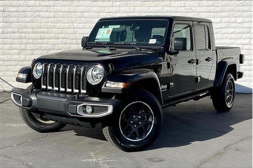 2023 Jeep Gladiator Overland
