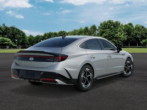 2026 Hyundai SONATA SEL