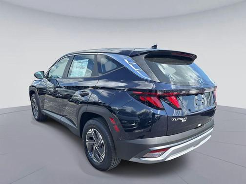 Deep Sea 2026 Hyundai TUCSON Hybrid Blue SE