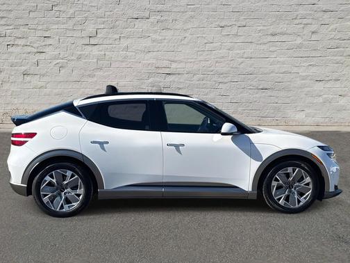 2025 Genesis GV60 Standard RWD