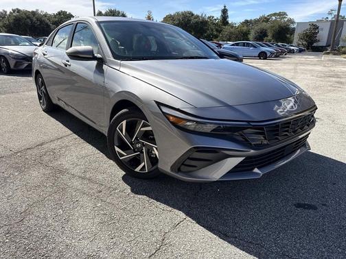 2025 Hyundai ELANTRA HEV Limited