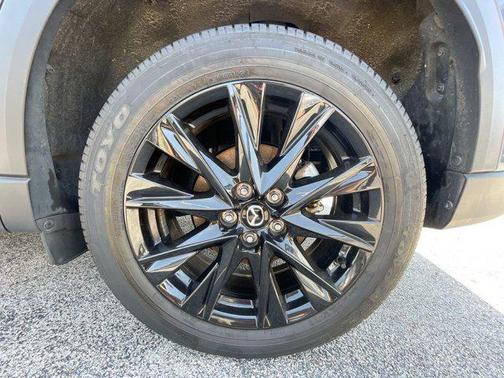 2022 Mazda CX-5 Carbon Edition