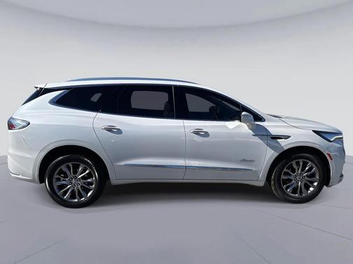 2023 Buick Enclave Avenir AWD