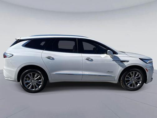 2023 Buick Enclave Avenir AWD