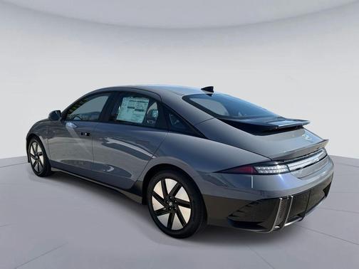 2025 Hyundai IONIQ 6 SE