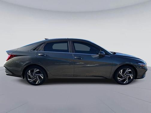 2024 Hyundai ELANTRA HEV Limited