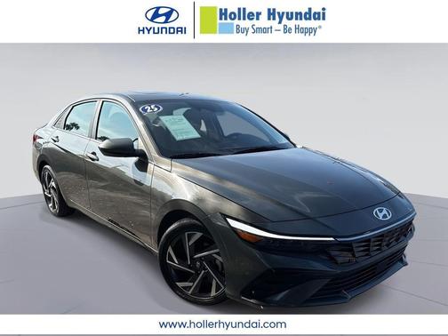 2025 Hyundai ELANTRA SEL