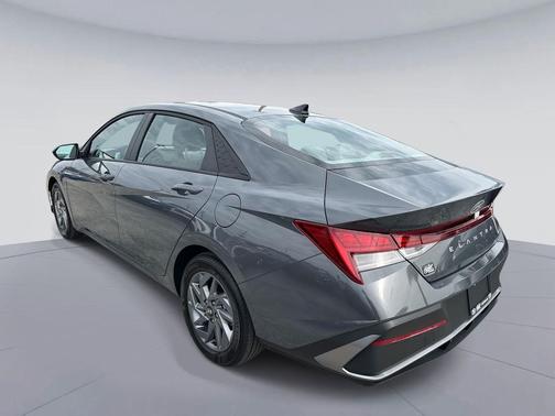 2025 Hyundai ELANTRA HEV Blue