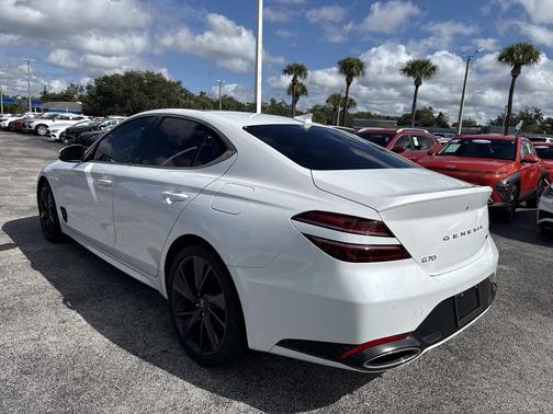 2023 Genesis G70 3.3T RWD