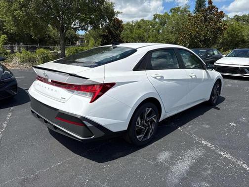 2025 Hyundai ELANTRA Sport