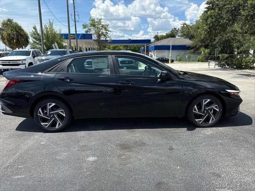 2025 Hyundai ELANTRA Sport