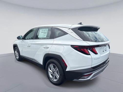 Serenity White Pearl 2026 Hyundai TUCSON SE