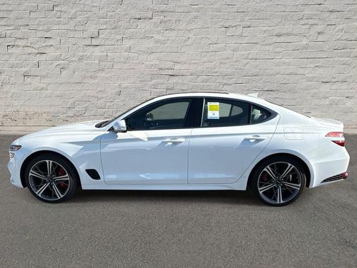 2025 Genesis G70 2.5T AWD