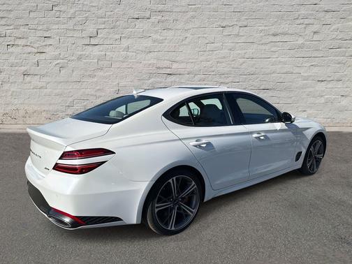 2025 Genesis G70 2.5T AWD