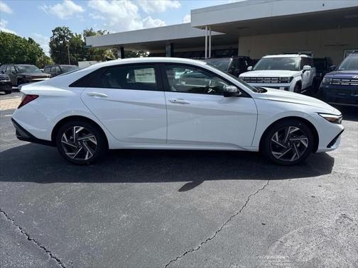 2025 Hyundai ELANTRA Sport