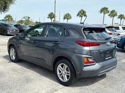 2021 Hyundai KONA SE
