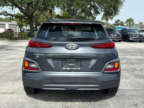 2021 Hyundai KONA SE