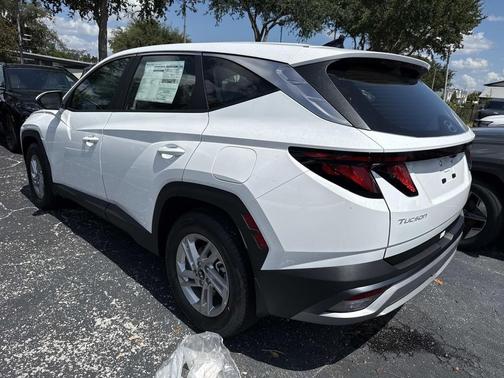 2026 Hyundai TUCSON SE