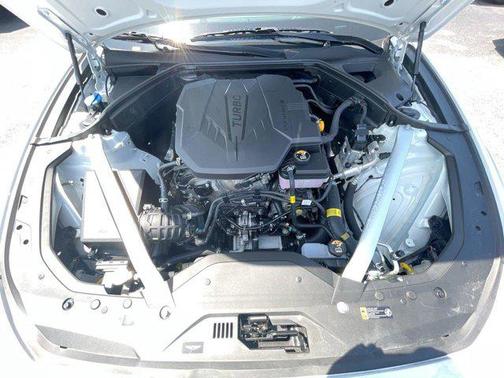 2024 Genesis G70 2.5T RWD