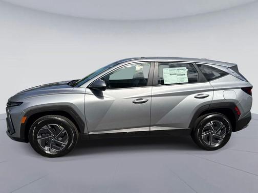 Shimmering Silver 2026 Hyundai TUCSON Hybrid Blue SE