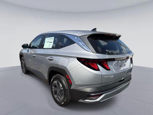 Shimmering Silver 2026 Hyundai TUCSON Hybrid Blue SE