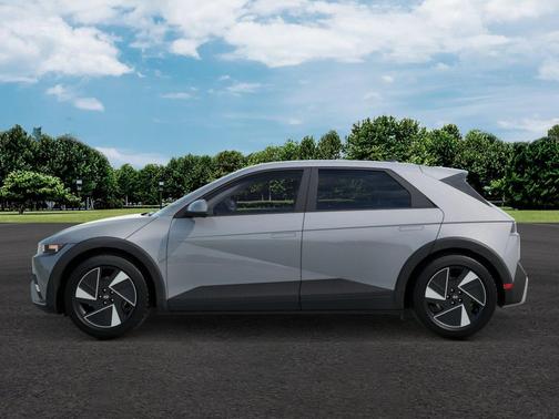 2026 Hyundai IONIQ 5 SE