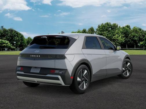 2026 Hyundai IONIQ 5 SE