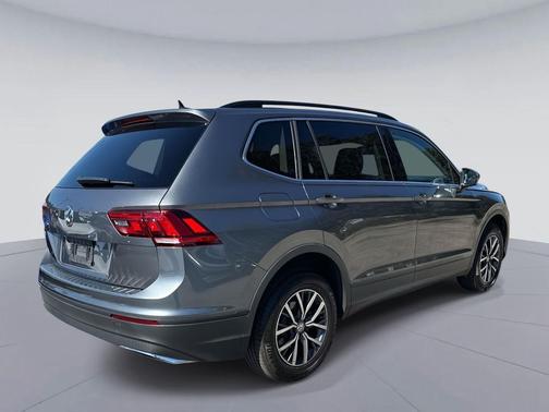 2019 Volkswagen Tiguan 2.0T SE