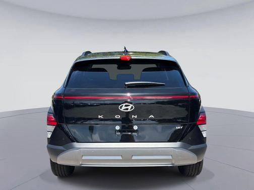 Abyss Black Pearl 2026 Hyundai KONA Limited