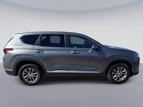 2019 Hyundai SANTA FE SE 2.4
