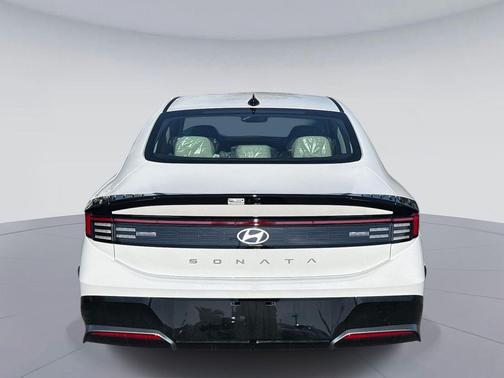 2026 Hyundai SONATA SEL