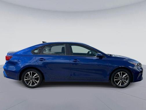 Deep Sea Blue 2023 Kia Forte LXS
